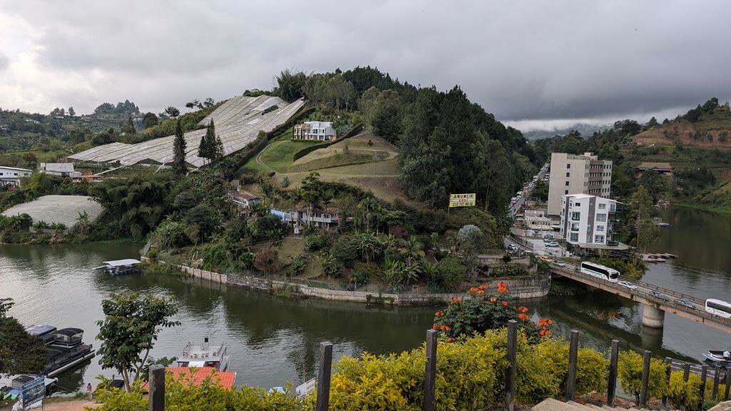 Represa Réplica Viejo Peñol